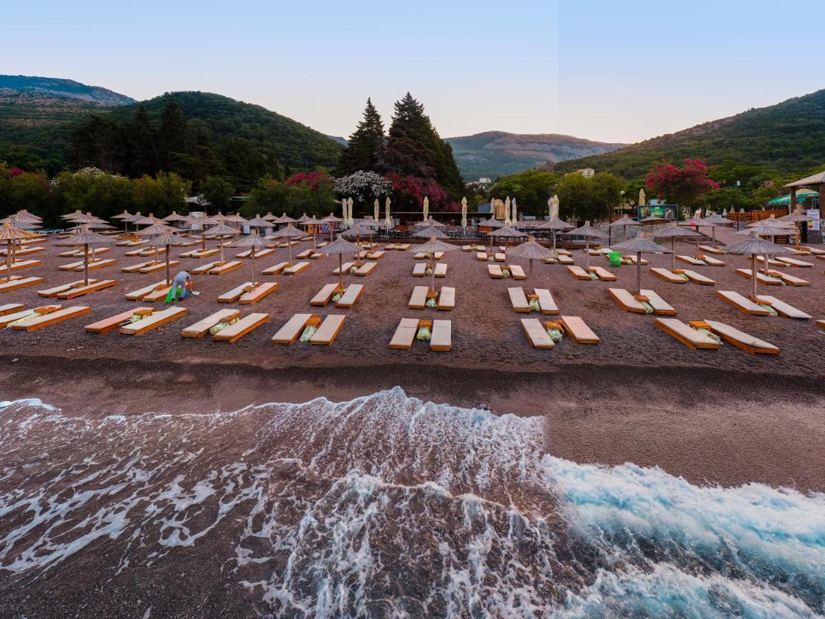 Hotel Plaza Lucice Petrovac Dış mekan fotoğraf