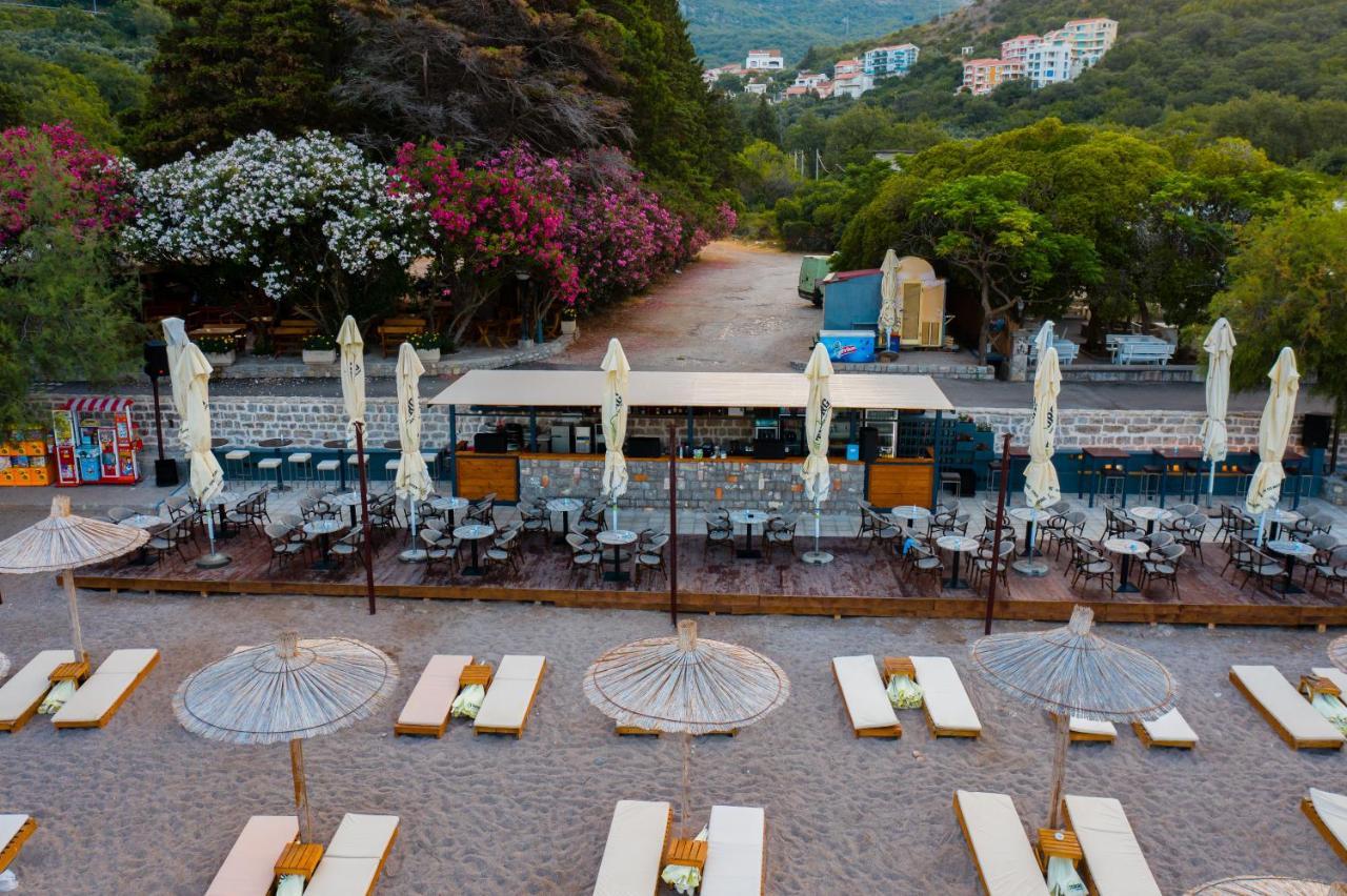 Hotel Plaza Lucice Petrovac Dış mekan fotoğraf
