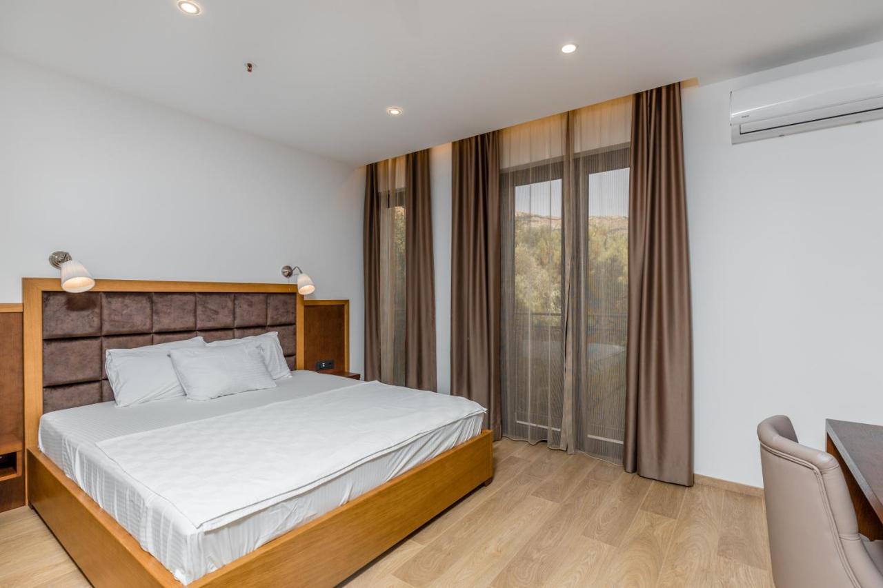 Hotel Plaza Lucice Petrovac Dış mekan fotoğraf
